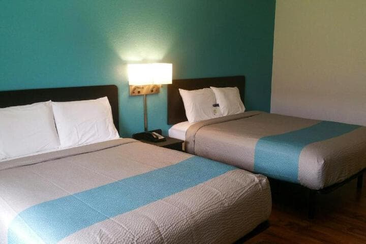 Americas Best Value Inn Hamilton photo 5