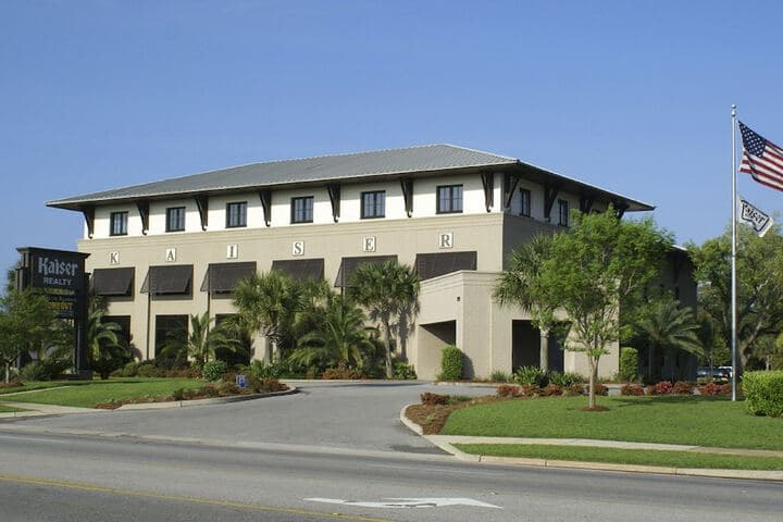 Crystal Shores by Wyndham Vacation Rentals photo 2