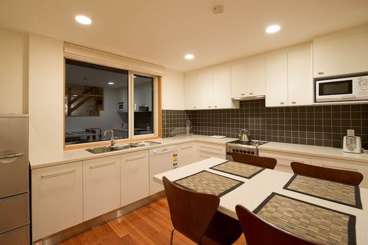 Holiday Niseko Shinsetsu Apartments photo 5