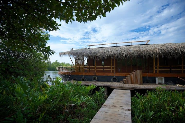 Yathra Houseboat photo 4