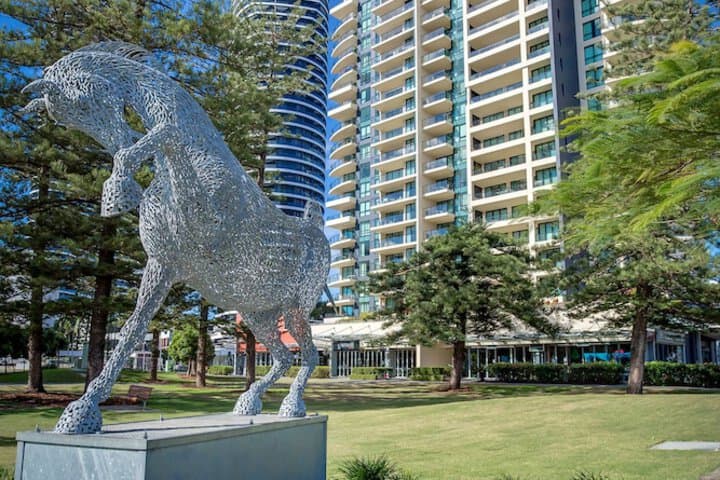 Mantra Broadbeach on the Park photo 2