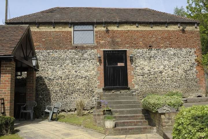 The Lower Bell photo 3
