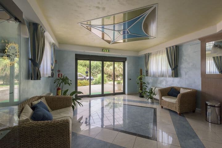 Hotel Isola Rossa photo 3