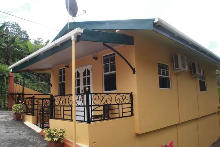 Greenhaven Cottage B&B photo 5