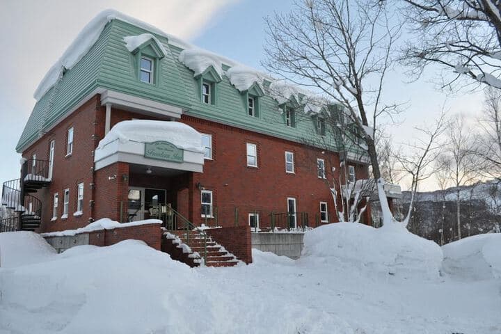 Niseko Freedom Inn photo 2