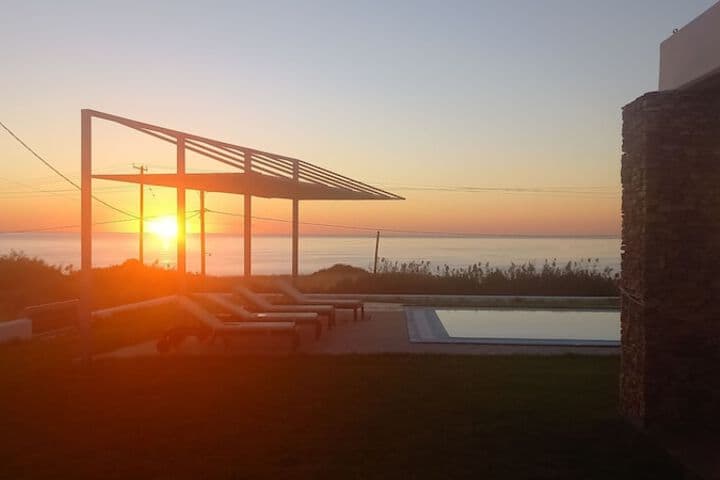 Cristelia Luxury Sea Front & Pool Villa photo 5