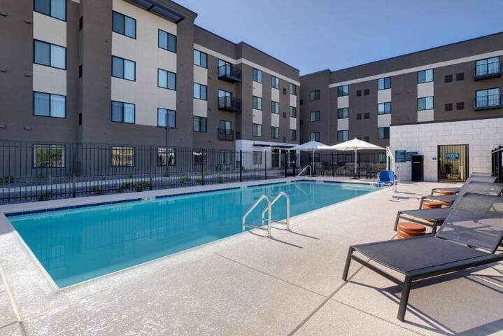 WaterWalk Extended Stay by Wyndham Tucson photo 2