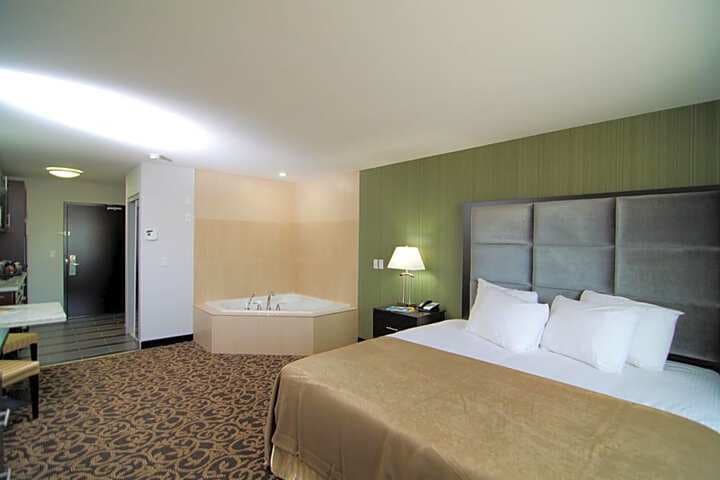 Paradise Inn & Suites Red Water photo 5