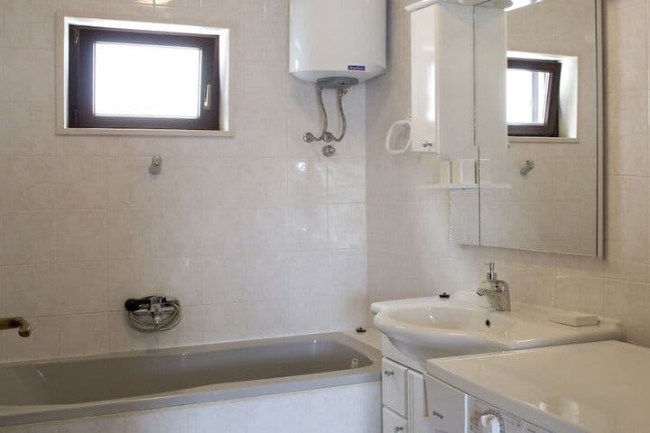 Apartments Pucisca photo 5