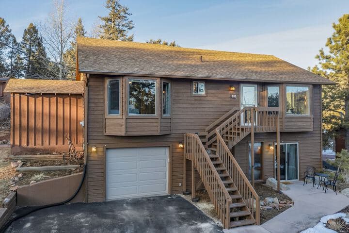 Cedar Chalet photo 3