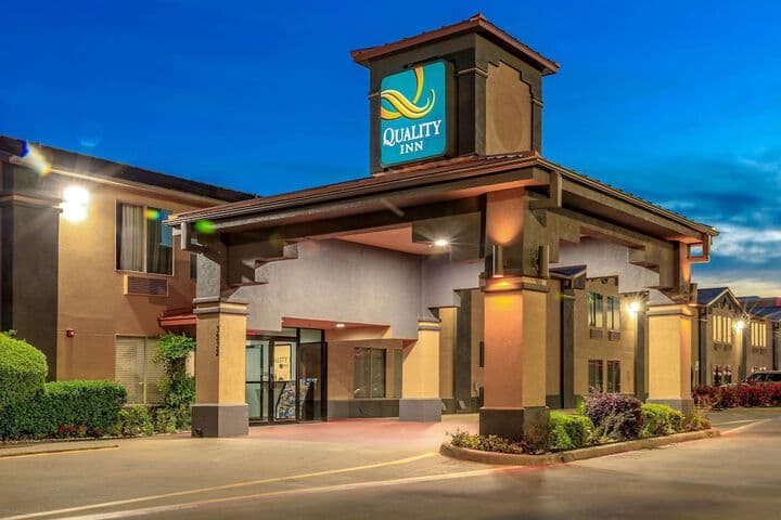 Quality Inn Forest Hill Fort Worth South photo 1