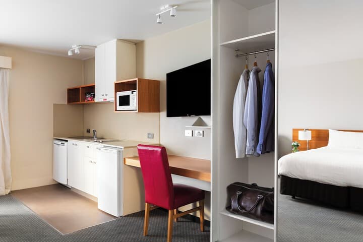Old Woolstore Apartment Hotel photo 2