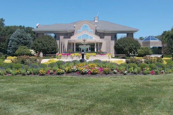 Mill Creek Gardens photo 2