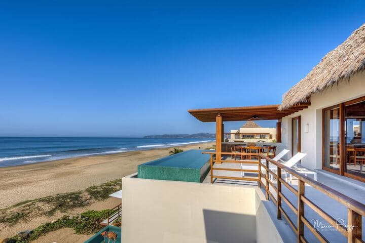 Marea Beachfront Villas photo 4