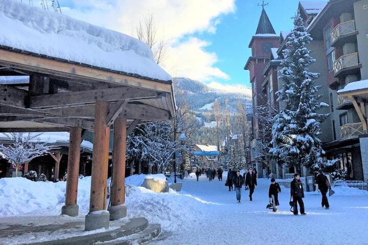 Whistler Town Plaza by Latour Hotels&Resorts photo 5
