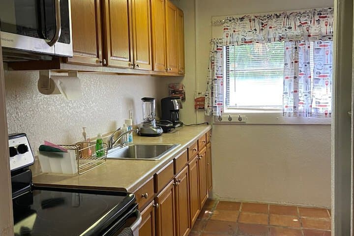 Treehouse Apartment Rentals photo 4