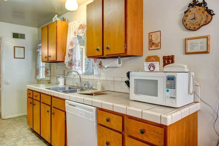 Brookside Cottage photo 3