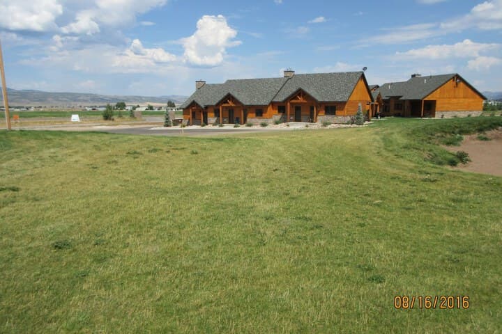 Townhomes on the Green photo 4