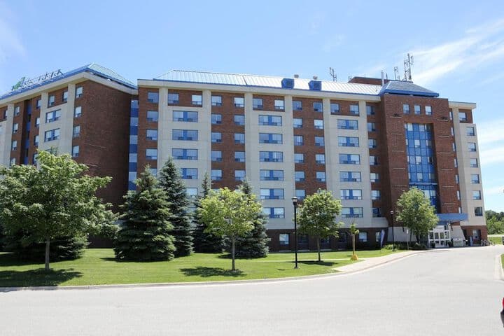 Residence & Conference Centre Barrie photo 3