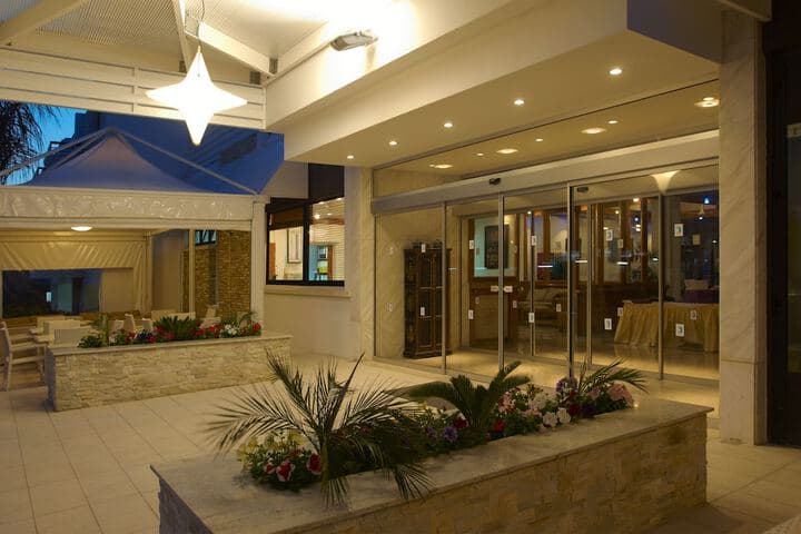 Senator Hotel Apartments Adults Only photo 2