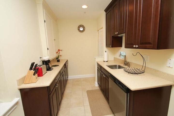 Renaissance Properties W Rittenhouse Sq photo 2