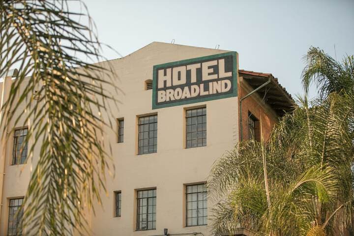 The Historic Broadlind Hotel at Long Beach Convention Center photo 2