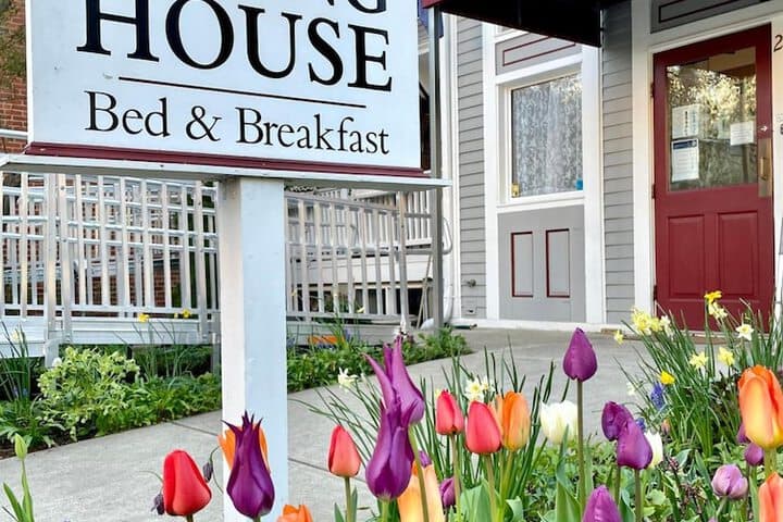 Irving House at Harvard photo 5