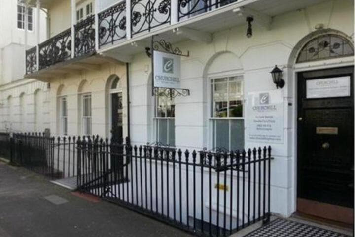 Churchill Guest House photo 2