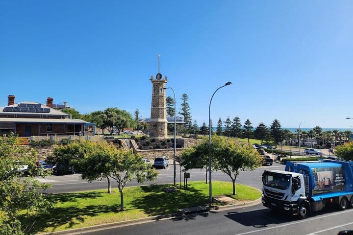 Semaphore Blue Apartments photo 3