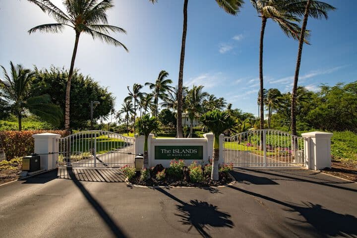 The Islands at Mauna Lani CoralTree Residence Collection photo 3