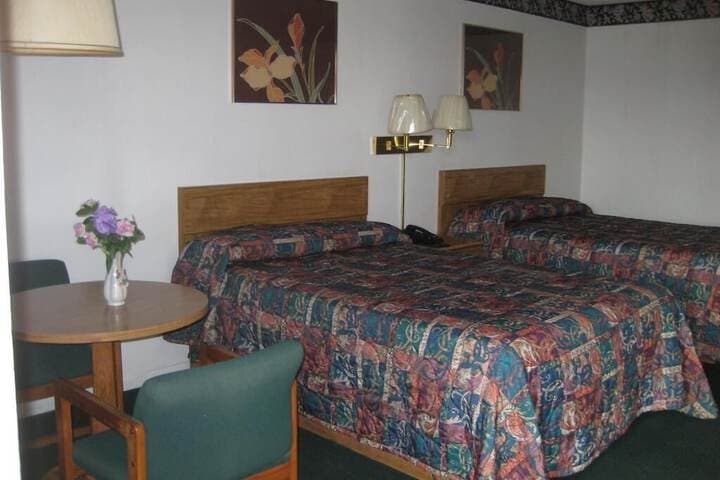 Sundown Inn photo 1