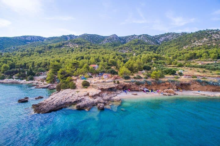 Cast Away Eco Village photo 2