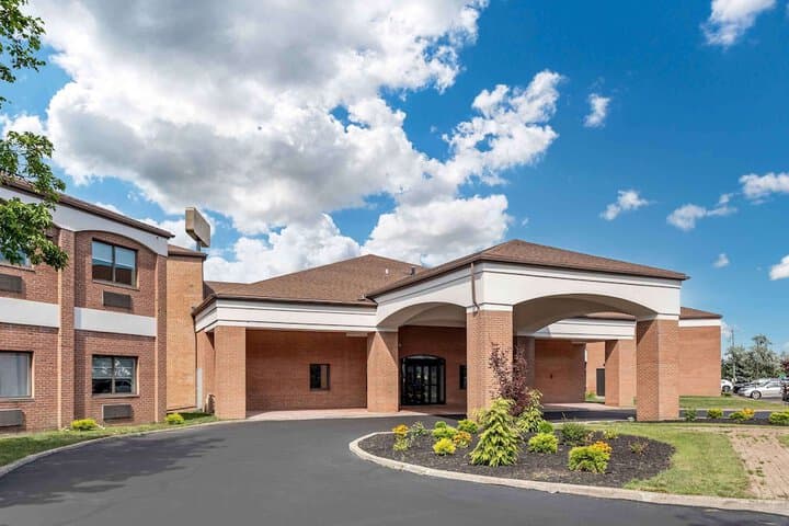 Extended Stay America Suites Buffalo Airport photo 2