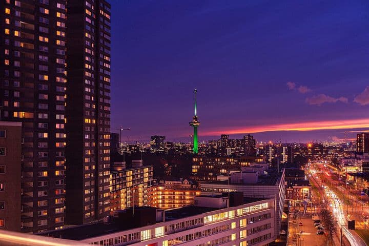 DoubleTree by Hilton Rotterdam Centre photo 2