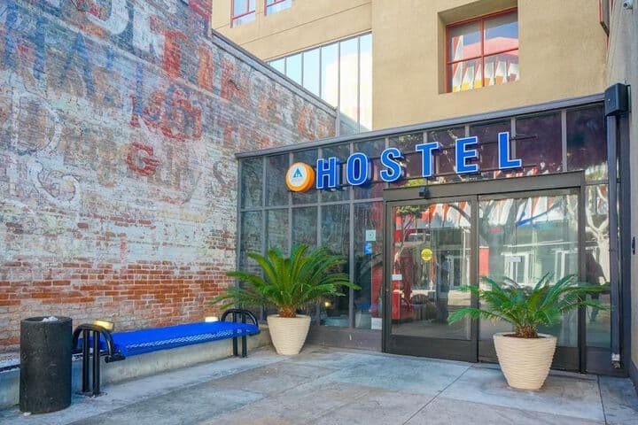 HI Los Angeles Santa Monica Hostel photo 3