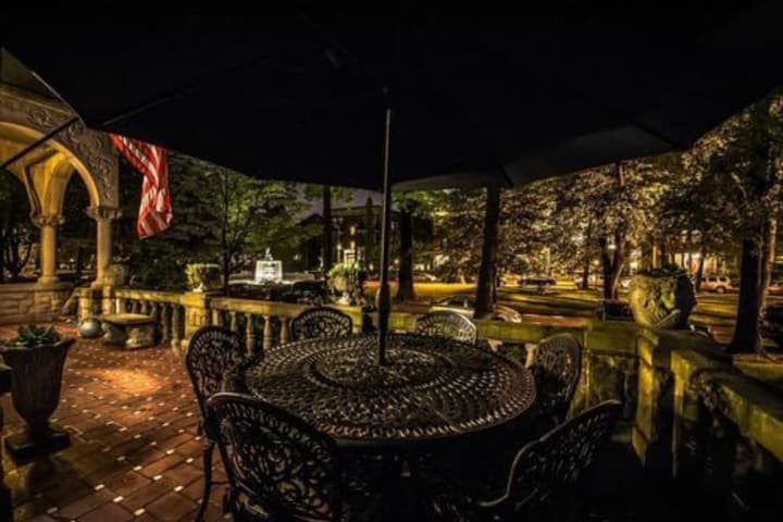 Inn at St. James Court photo 5