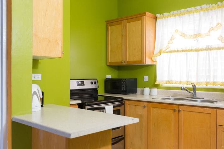 New Kingston Apt at Wellington Cove photo 3