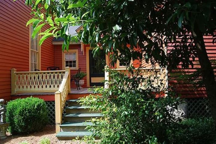 Rothschild Pound House Inn photo 4