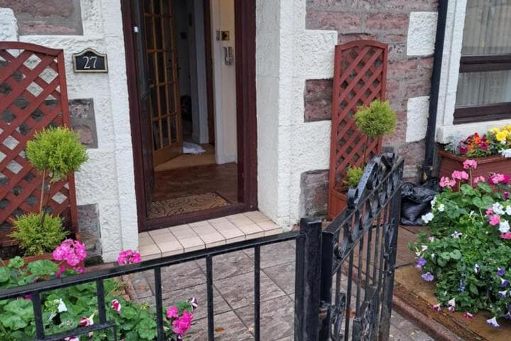 No 27 photo 3