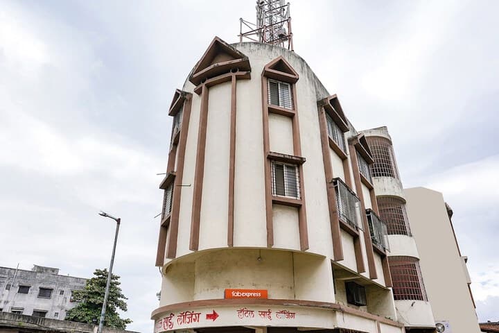 Fabexpress Sai Lodging photo 3