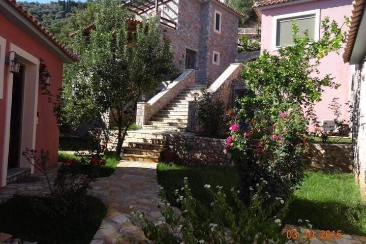 Dio Guesthouses photo 4