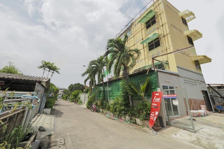 OYO 471 Sunshine Apartment photo 2