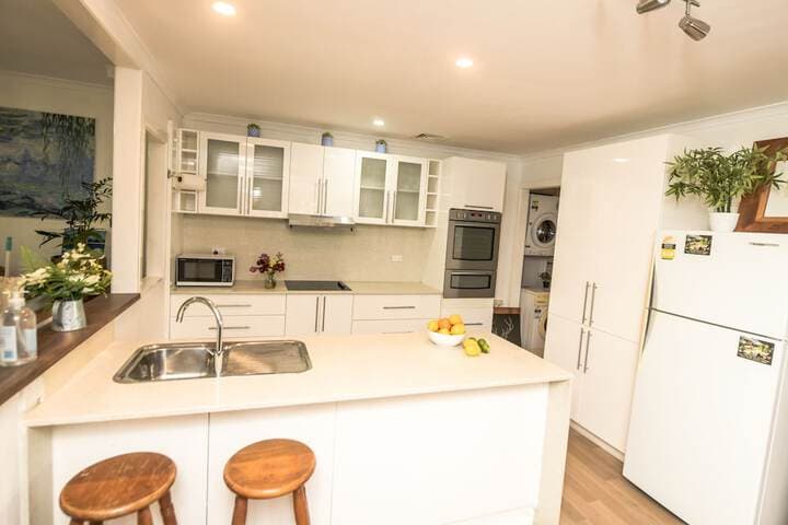 Jaspers Apartments photo 4