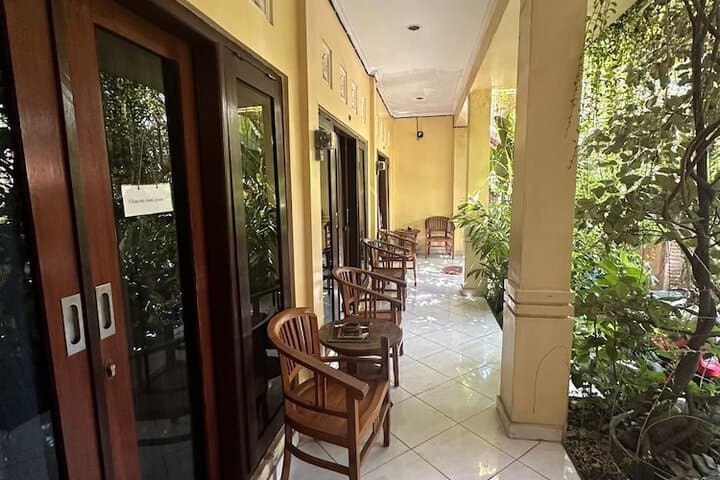 Sari Buana Bed & Breakfast photo 2
