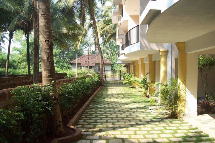 TreeHouse Blue Hotel & Serviced Apartments photo 3