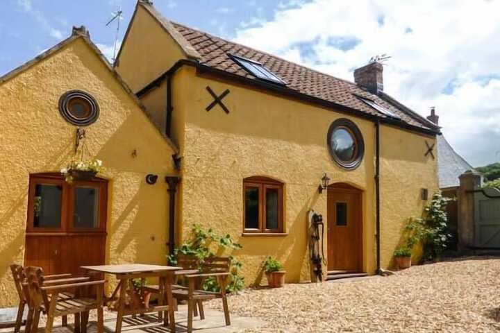 The Old Cottage photo 1