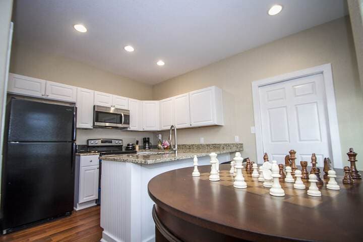 Renovated 2BR Near Downtown SA photo 4