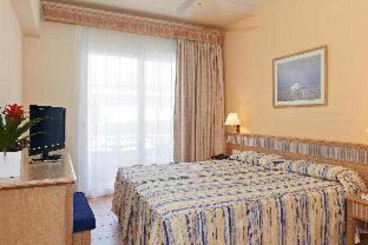 Lemar Apartments photo 5