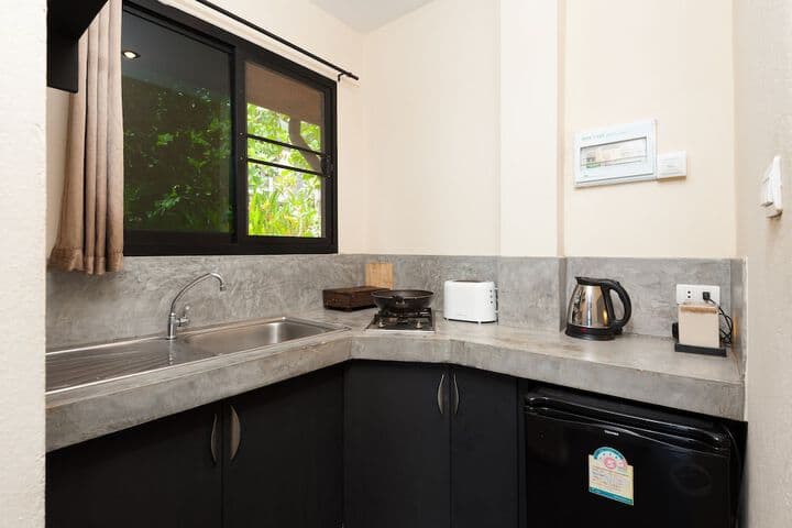 Koh Tao Heights Apartments photo 3