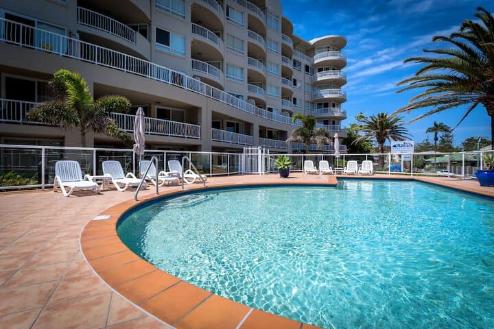 Kirra Beach Apartments photo 3